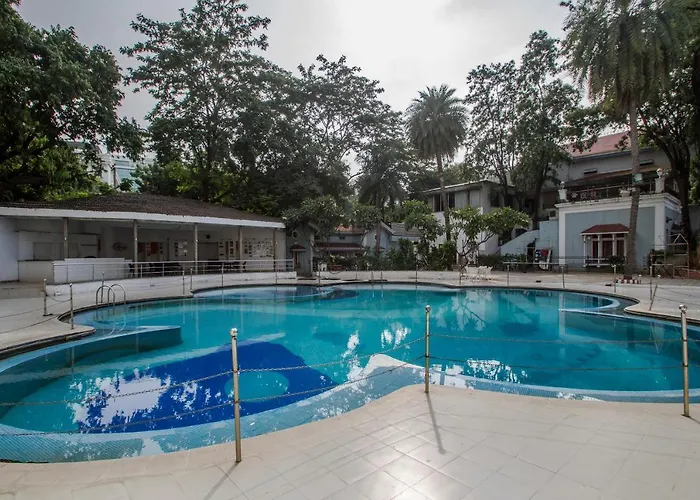 Oyo 1410 Country Club Begumpet