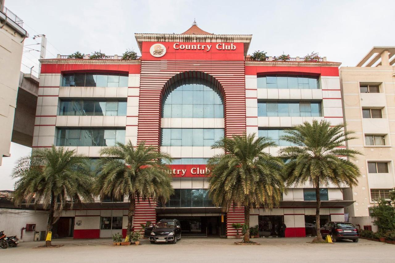 Oyo 1410 Country Club Begumpet Hotel Hyderabad